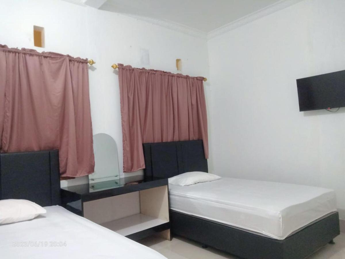 Permata Homestay Kotamobagu Mitra Reddoorz Luaran gambar
