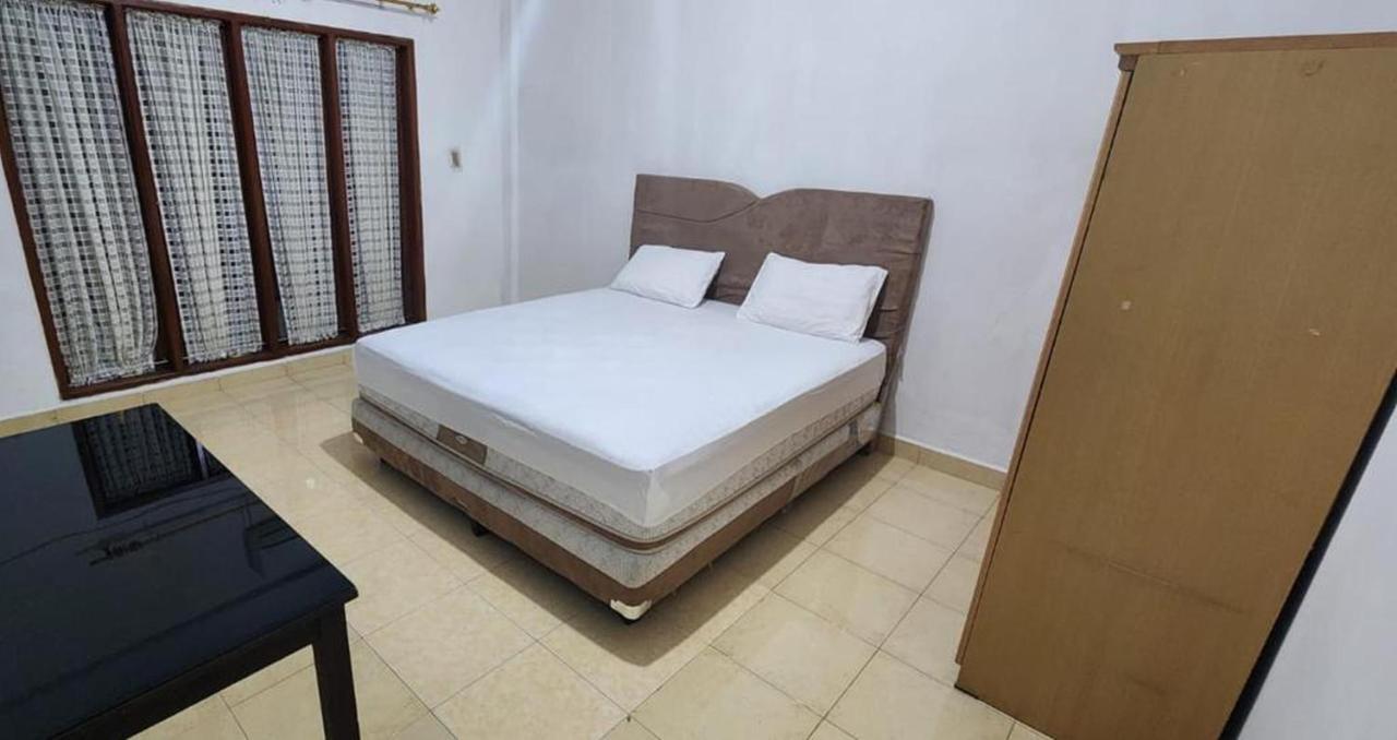Permata Homestay Kotamobagu Mitra Reddoorz Luaran gambar